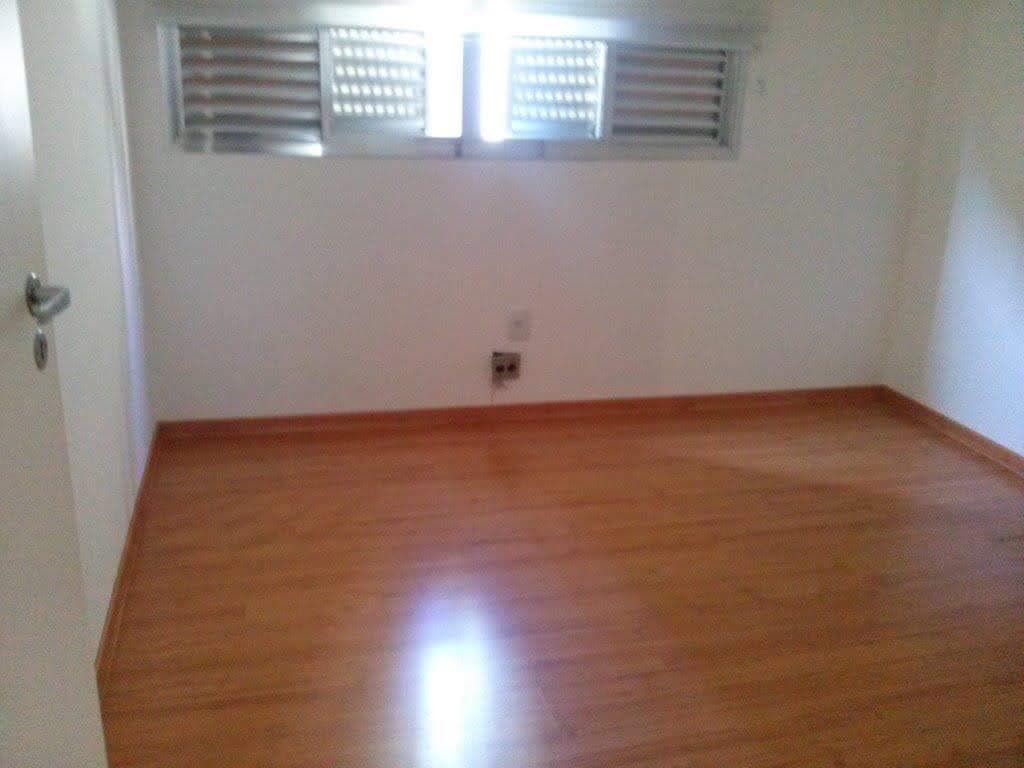 Apartamento - 2 Dormitórios com Armários | Cód.EC-2